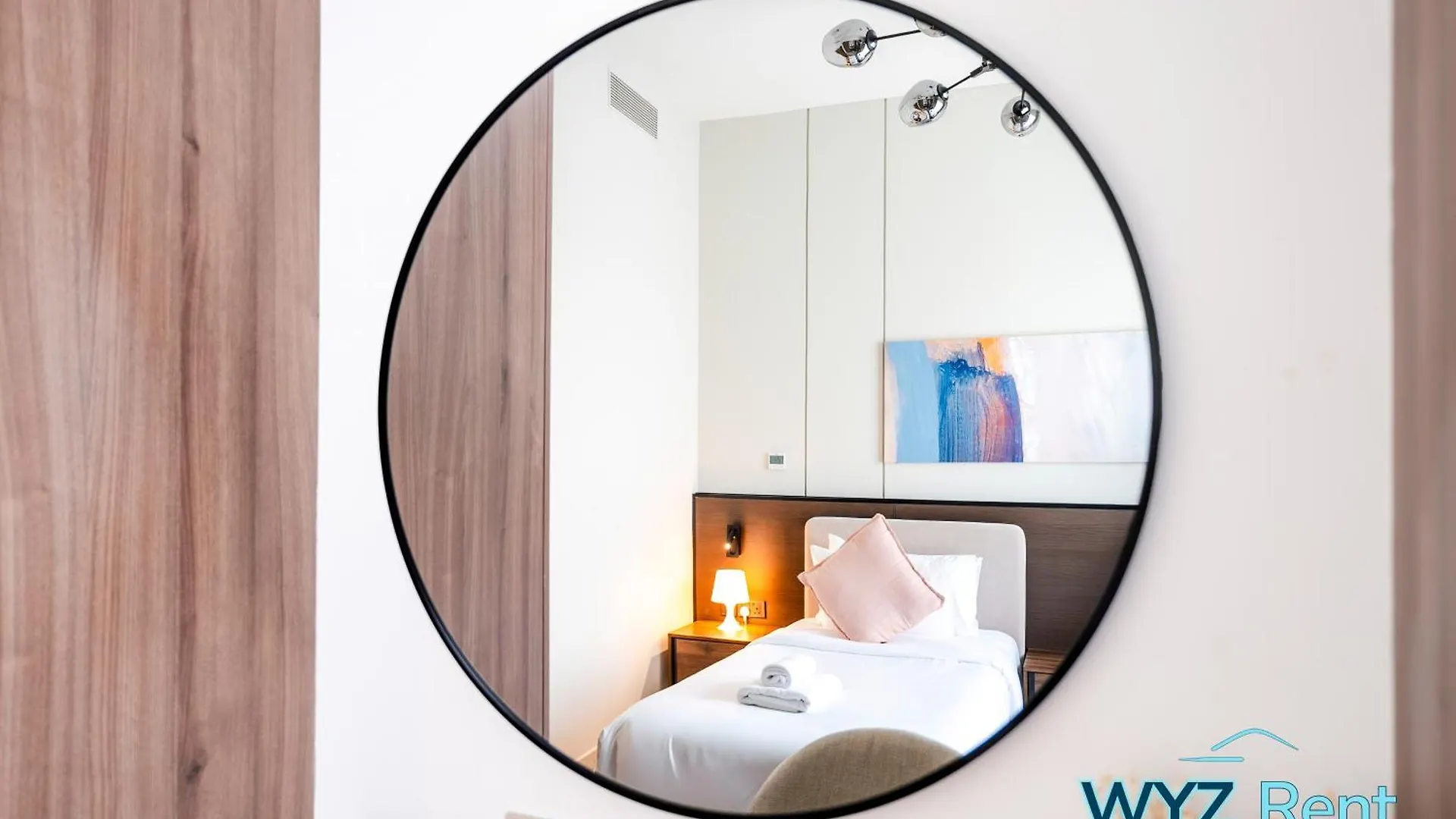 Chic 2 Bedroom In Vida Residences Creek-Beach Access Dubai Apartment